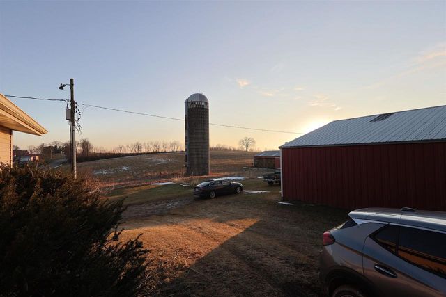 24381 N Irish Ridge Road, Boscobel, WI 53805