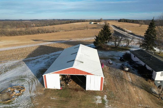 24381 N Irish Ridge Road, Boscobel, WI 53805