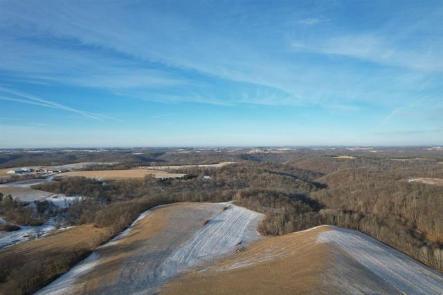 24381 N Irish Ridge Road, Boscobel, WI 53805