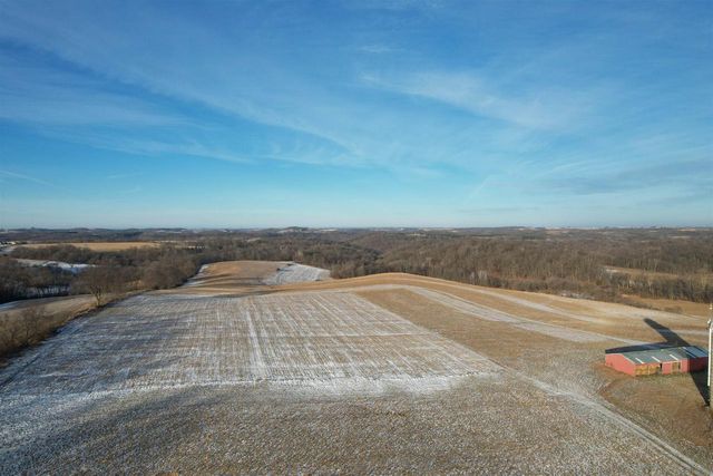 24381 N Irish Ridge Road, Boscobel, WI 53805