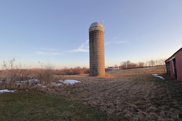 24381 N Irish Ridge Road, Boscobel, WI 53805