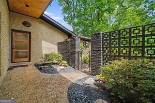 2700 Hawaii Court, Decatur, GA 30033