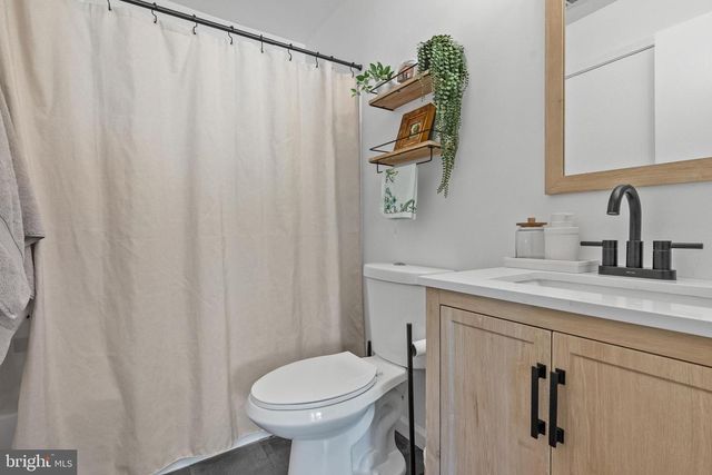 41 CHELMSFORD CT, Marlton, NJ 08053