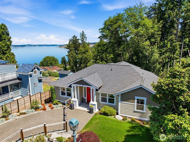 307 Puyallup Street, Steilacoom, WA 98388