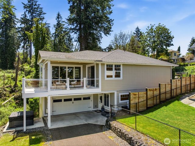 307 Puyallup Street, Steilacoom, WA 98388