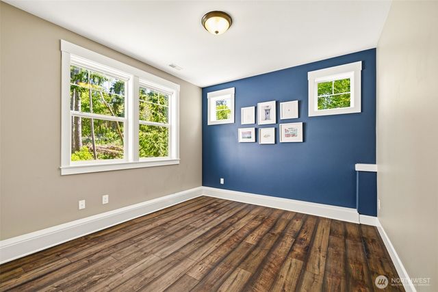 307 Puyallup Street, Steilacoom, WA 98388