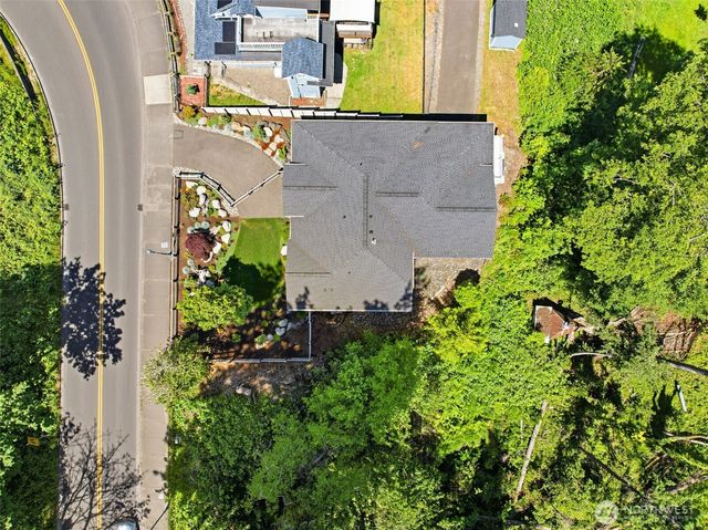 307 Puyallup Street, Steilacoom, WA 98388
