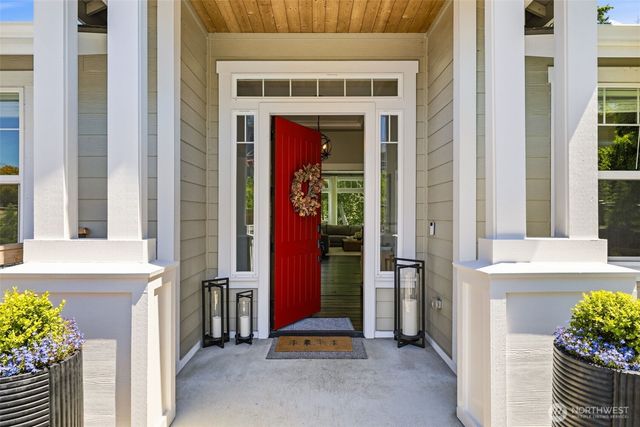 307 Puyallup Street, Steilacoom, WA 98388