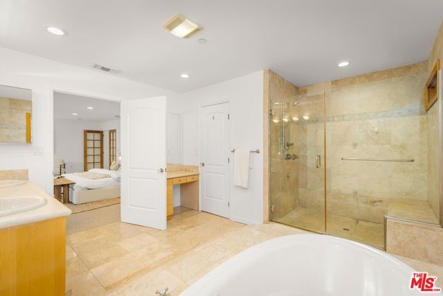 3724 Dixie Canyon Avenue, Sherman Oaks, CA 91423
