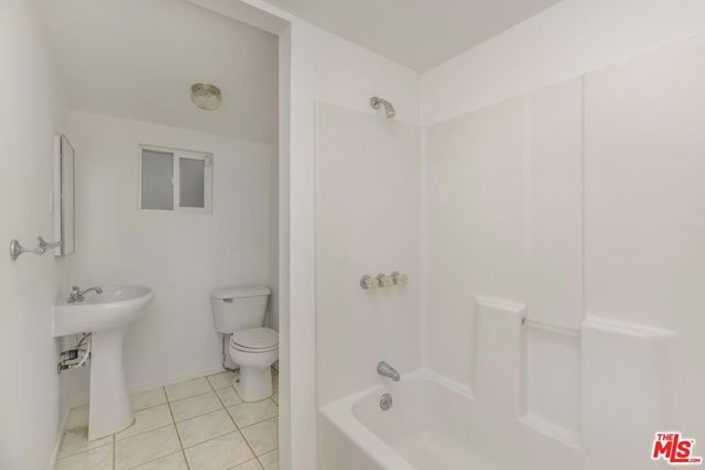3724 Dixie Canyon Avenue, Sherman Oaks, CA 91423