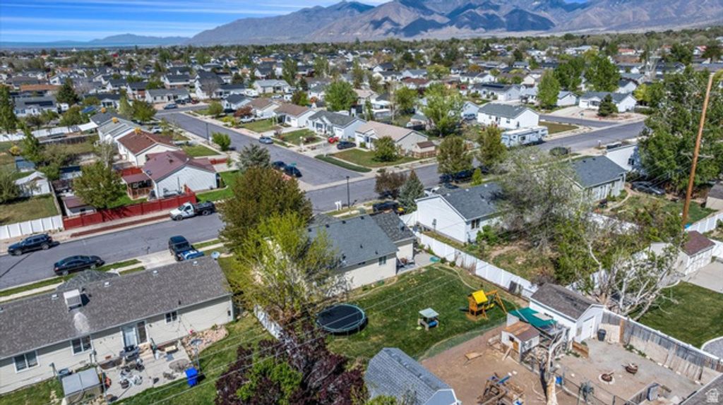 Image 32 of property listing at 869 W 880 S, Tooele, UT 84074
