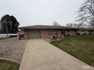 52040 Patricia Lane, South Bend, IN 46628