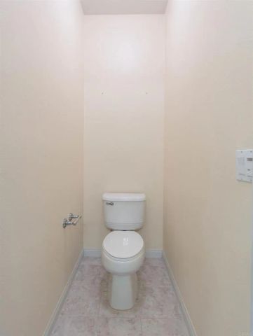 1819 Clare Ln, Santee, CA 92071