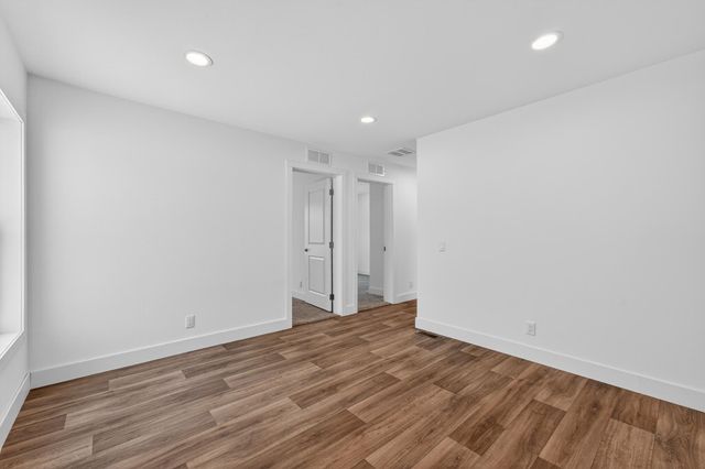 18980 Island View, Mora, MN 55051