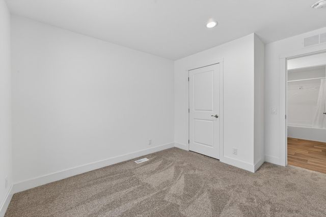 18980 Island View, Mora, MN 55051