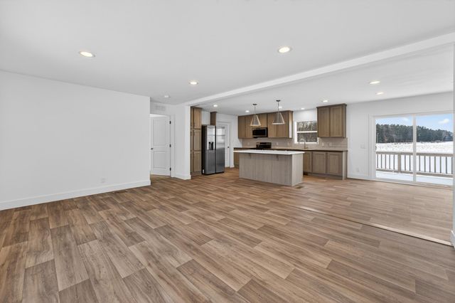 18980 Island View, Mora, MN 55051