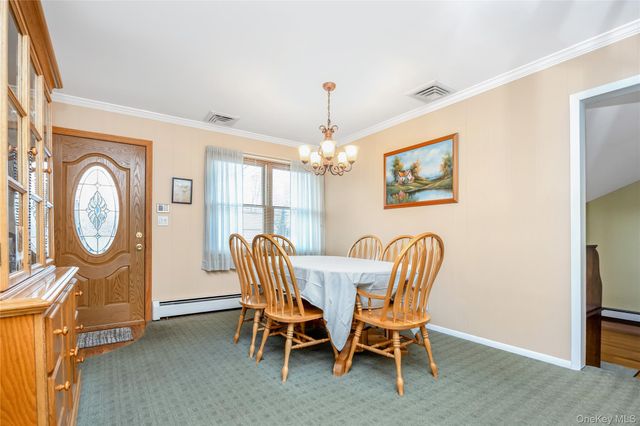 83 Kane Place, North Babylon, NY 11703