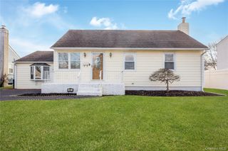83 Kane Place, North Babylon, NY 11703