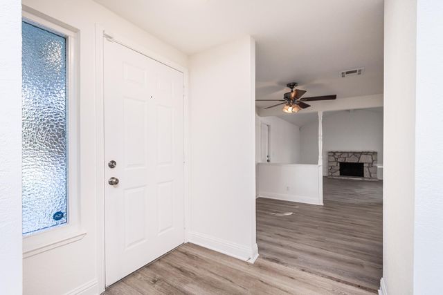 8219 Majestic Oak Way, Citrus Heights, CA 95610