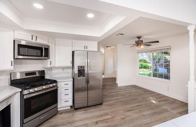 8219 Majestic Oak Way, Citrus Heights, CA 95610