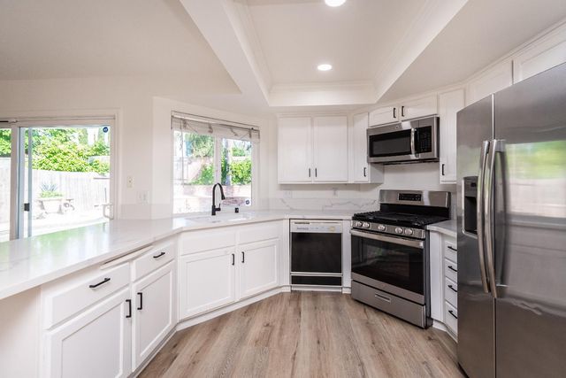 8219 Majestic Oak Way, Citrus Heights, CA 95610