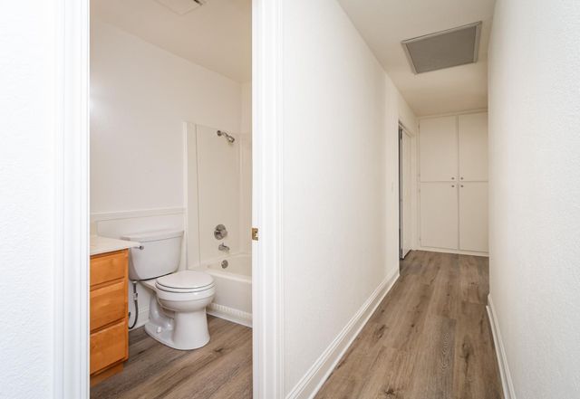 8219 Majestic Oak Way, Citrus Heights, CA 95610