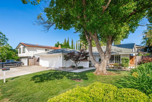8219 Majestic Oak Way, Citrus Heights, CA 95610