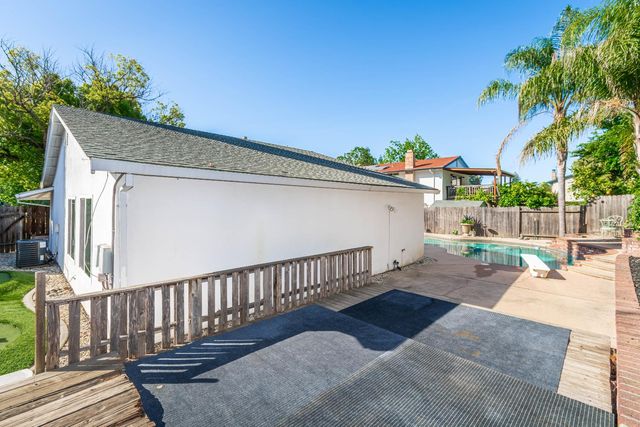 8219 Majestic Oak Way, Citrus Heights, CA 95610