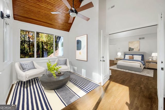 1092 Norwich Circle NE, Atlanta, GA 30324