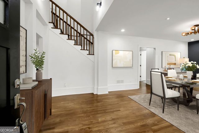 1092 Norwich Circle NE, Atlanta, GA 30324