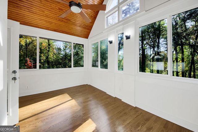 1092 Norwich Circle NE, Atlanta, GA 30324