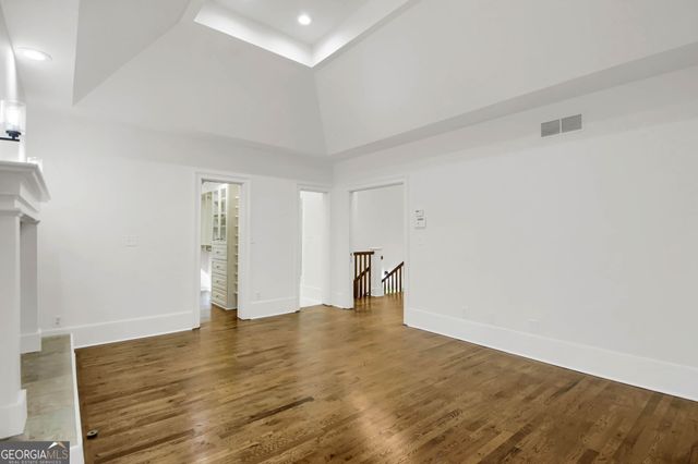 1092 Norwich Circle NE, Atlanta, GA 30324