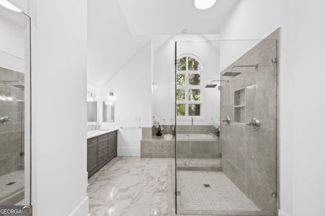 1092 Norwich Circle NE, Atlanta, GA 30324