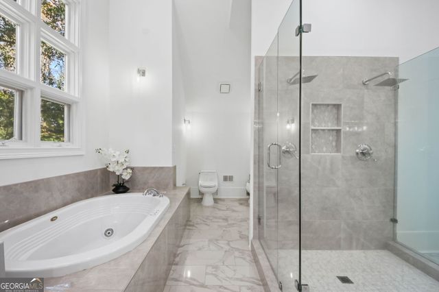 1092 Norwich Circle NE, Atlanta, GA 30324