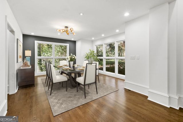 1092 Norwich Circle NE, Atlanta, GA 30324