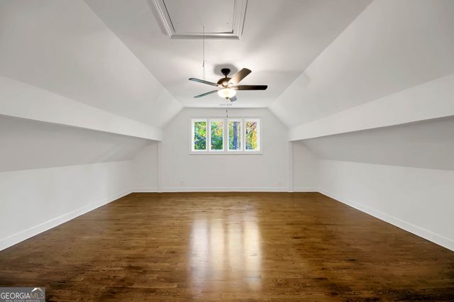 1092 Norwich Circle NE, Atlanta, GA 30324