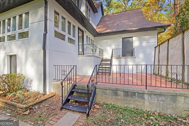 1092 Norwich Circle NE, Atlanta, GA 30324