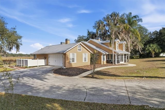8921 E Sweetwater Drive, Inverness, FL 34450