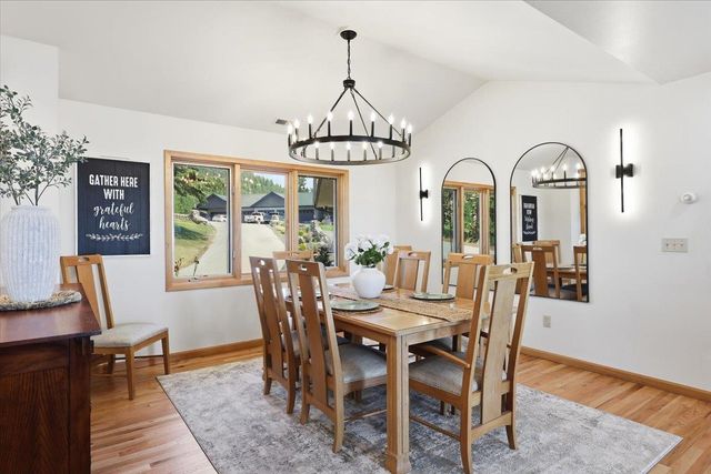 16211 E Jacobs Ln, Spokane, WA 99217