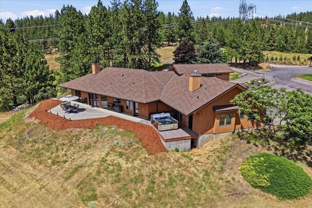 16211 E Jacobs Ln, Spokane, WA 99217