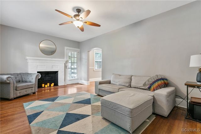 2801 Maplewood Rd, Henrico, VA 23228