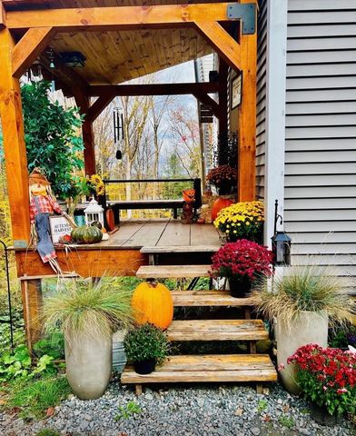 2170 Wildlife Road, Hartford, VT 05001