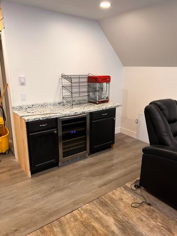 2170 Wildlife Road, Hartford, VT 05001