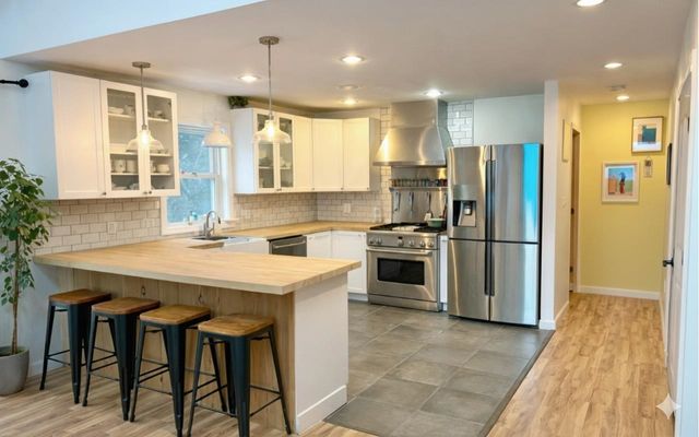 2170 Wildlife Road, Hartford, VT 05001