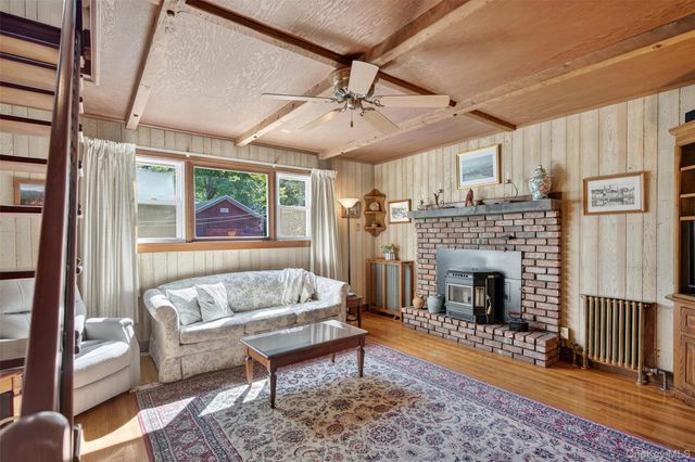 51 Mulberry Street, Rhinebeck, NY 12572