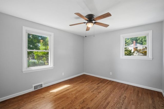 218 Maple St, East Longmeadow, MA 01106