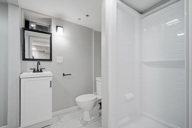 218 Maple St, East Longmeadow, MA 01106