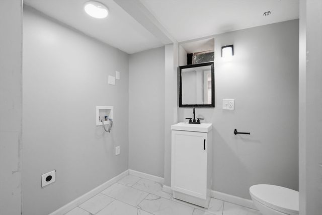 218 Maple St, East Longmeadow, MA 01106