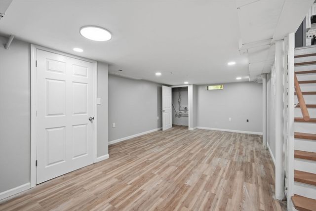 218 Maple St, East Longmeadow, MA 01106