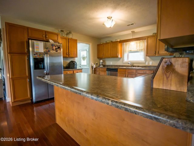 1189 Little Clifty Rd, Big Clifty, KY 42712